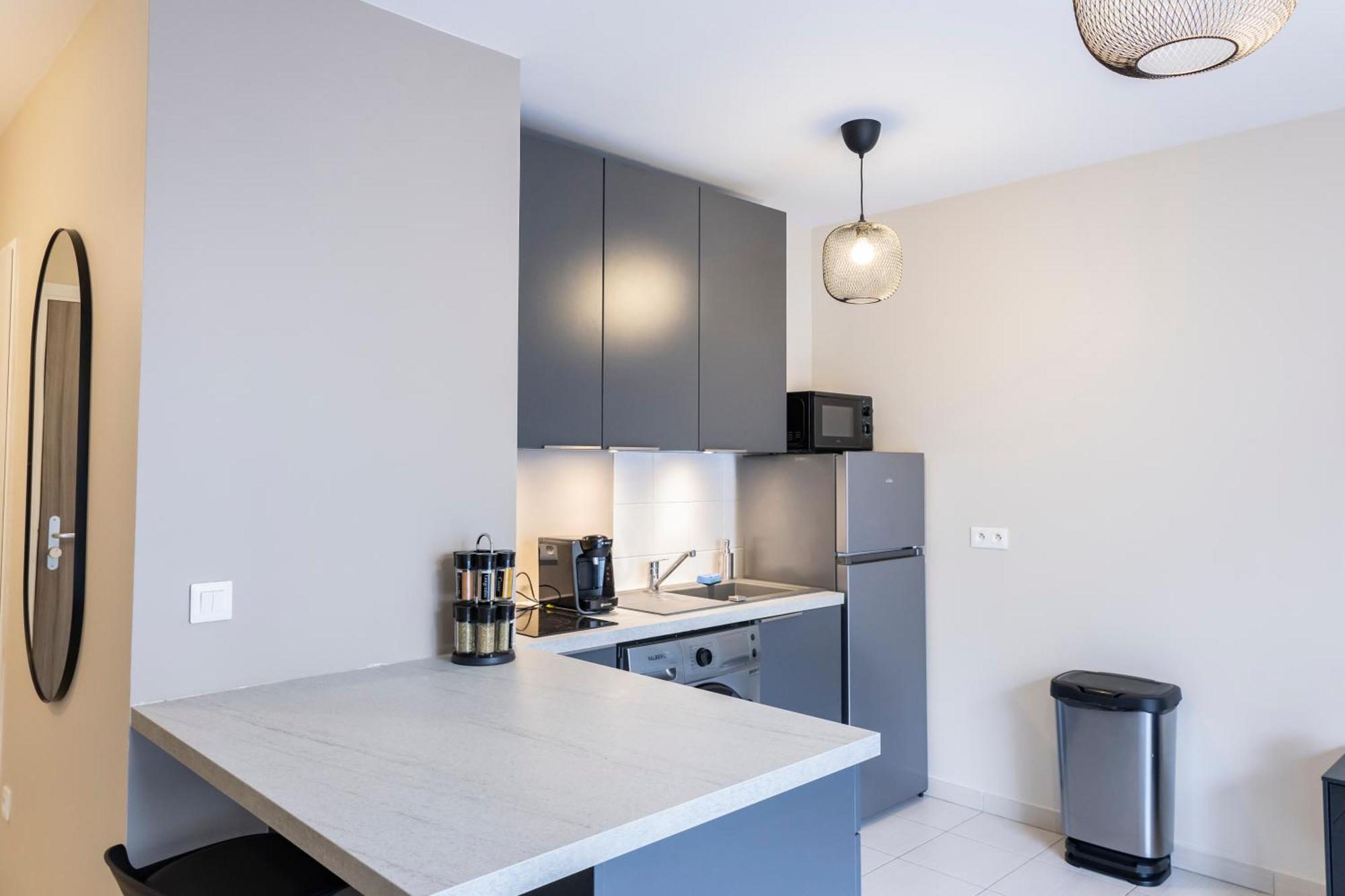 Charmant Studio En Residence Avec Parking Bussy-Saint-Georges Exteriör bild