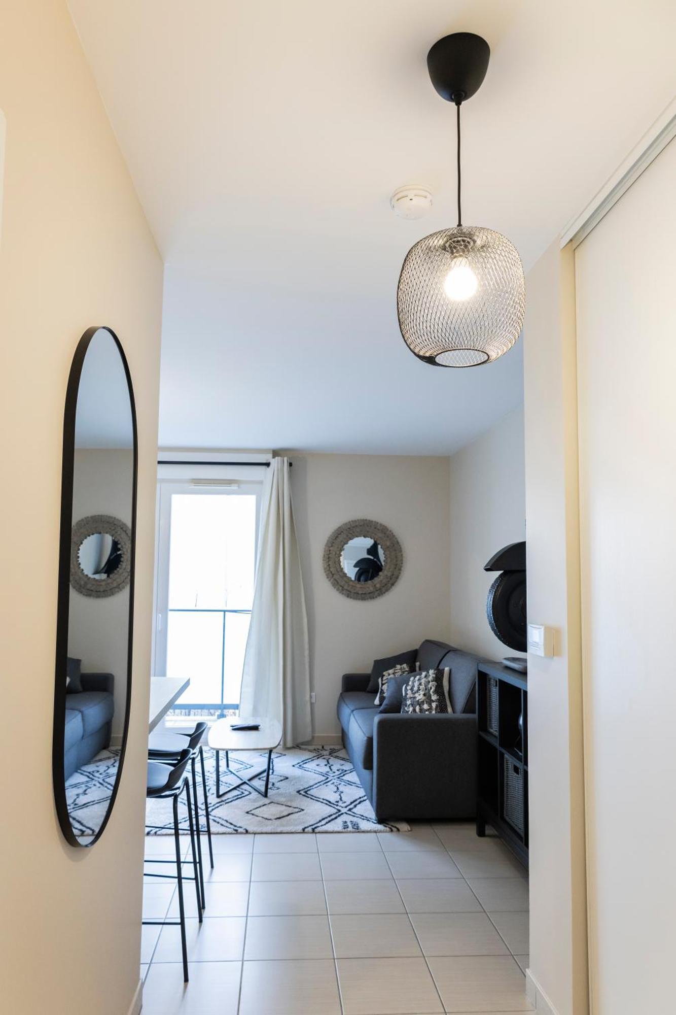 Charmant Studio En Residence Avec Parking Bussy-Saint-Georges Exteriör bild